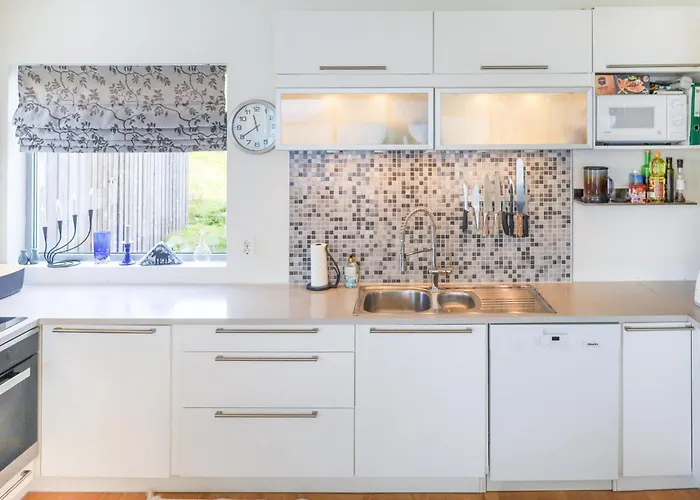 In Bjarkoy With Sauna Leirvåg