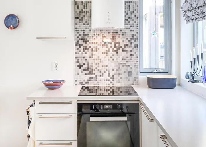 Сasa de vacaciones In Bjarkoy With Sauna Leirvåg